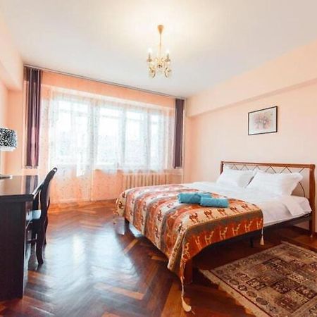 Апартаменты В Алматы Арбат Exterior foto